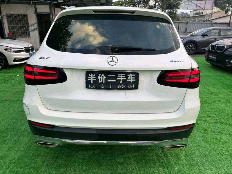 广州17年奔驰GLC5