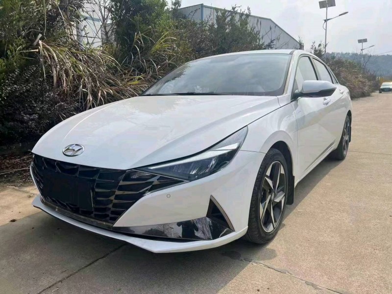 邵阳23年现代伊兰特2