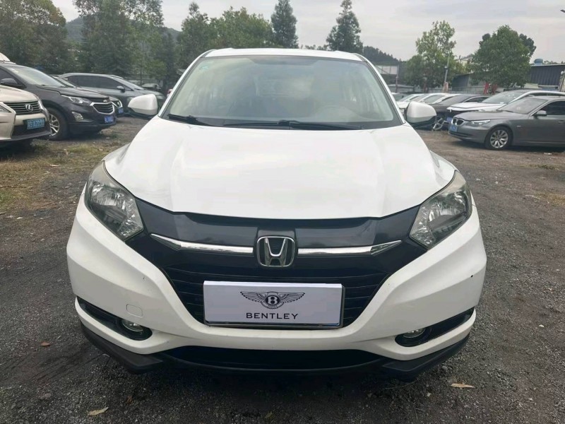 广州17年本田缤智1