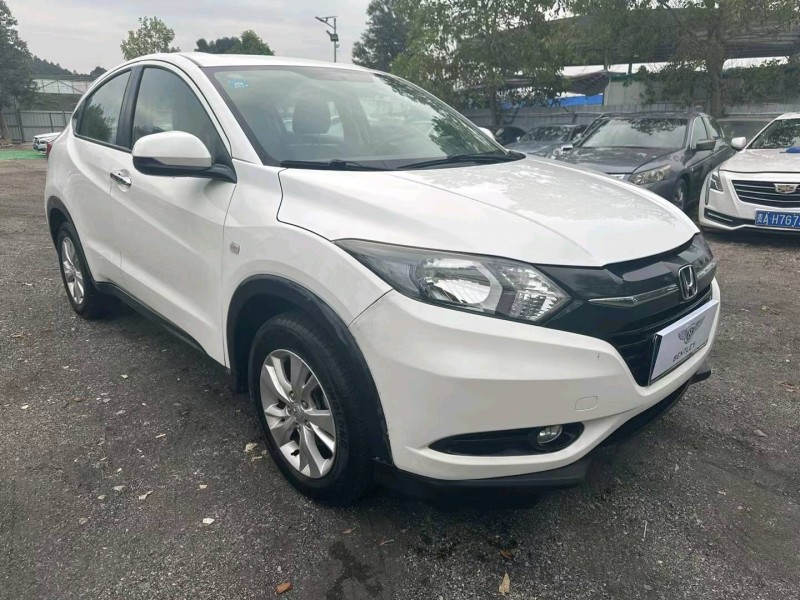 广州17年本田缤智2