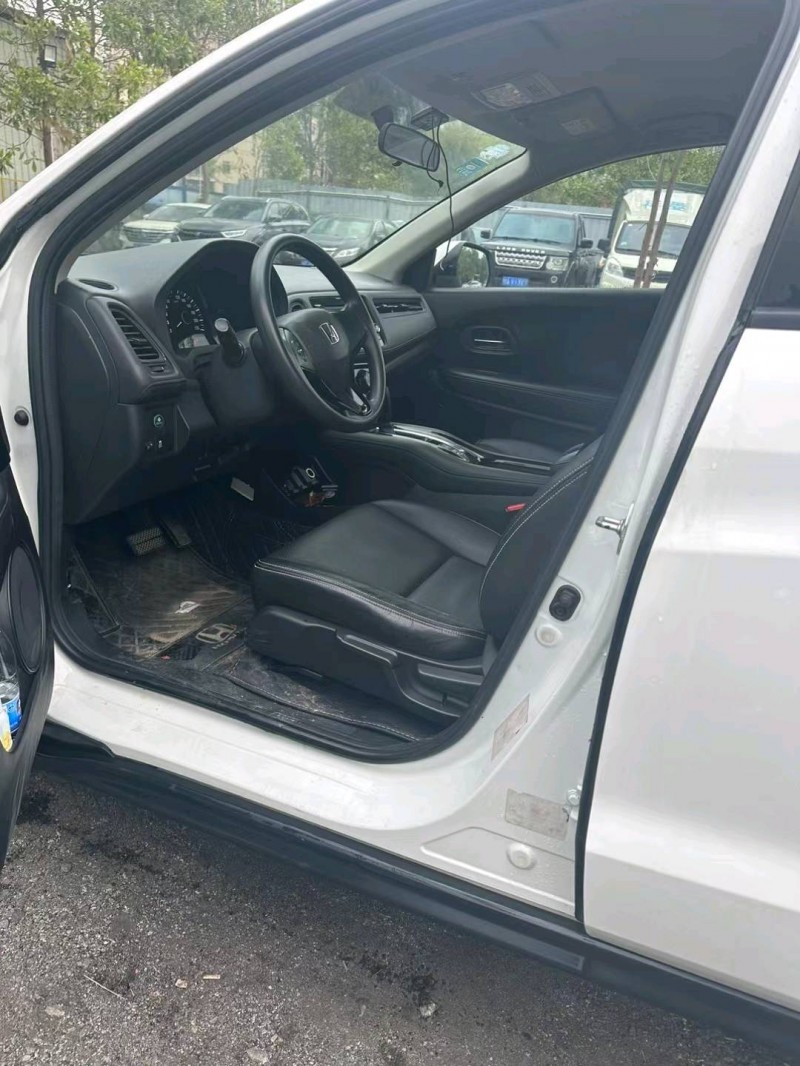 广州17年本田缤智6