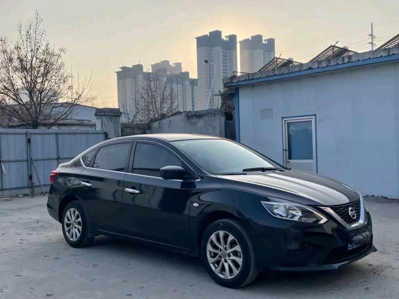 济宁22年日产轩逸2