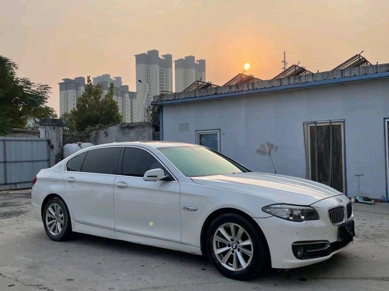 济宁11年宝马5系2