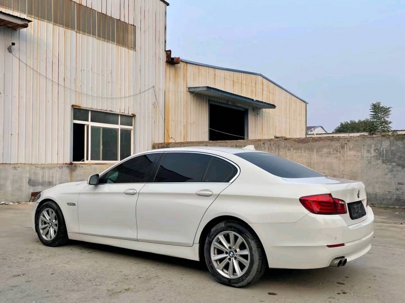 济宁11年宝马5系7