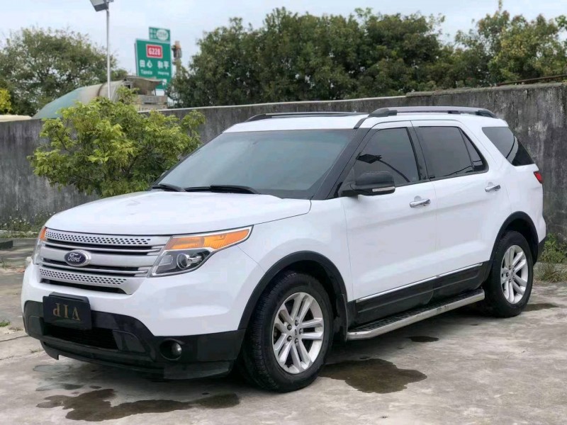 珠海15年福特探险者2