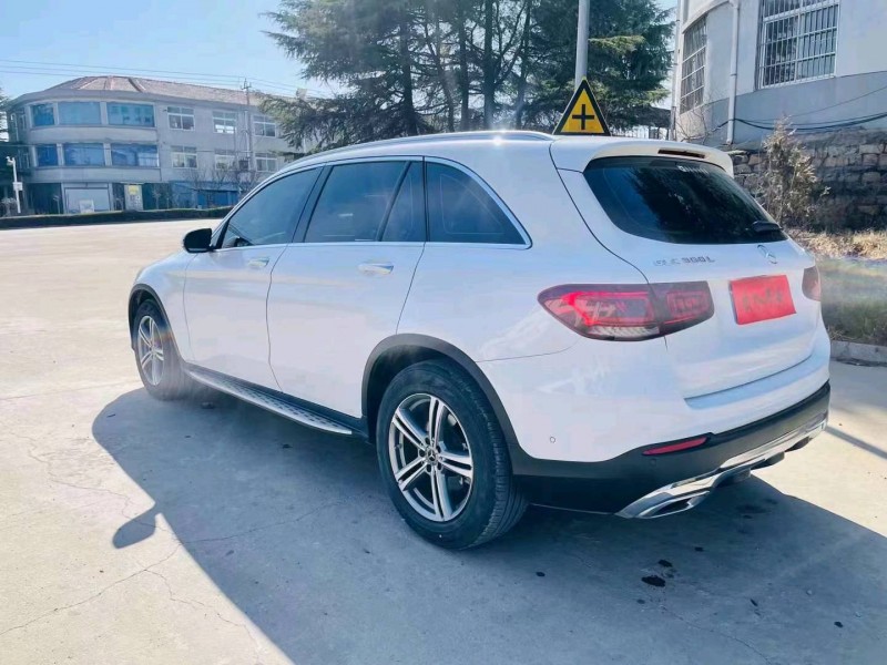 东营21年奔驰GLC7