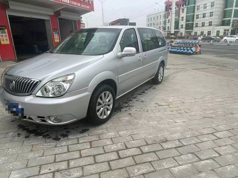 保定13年别克GL83