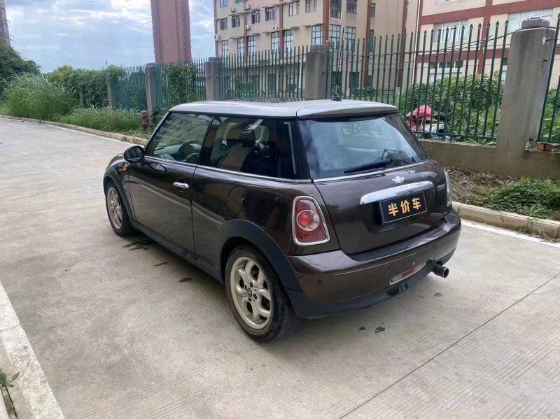 宜昌11年MINICooper4