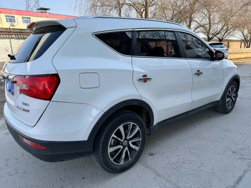 保定16年东风风光4