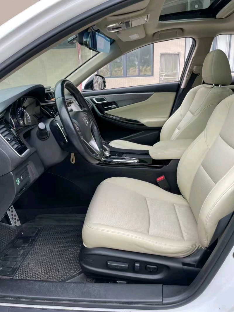 江门14年本田思铂睿4