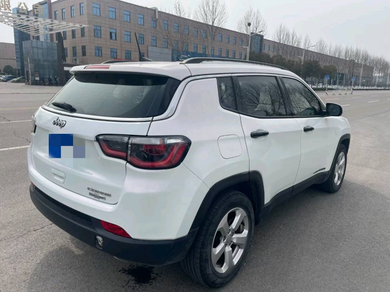 許昌19年Jeep指南者3