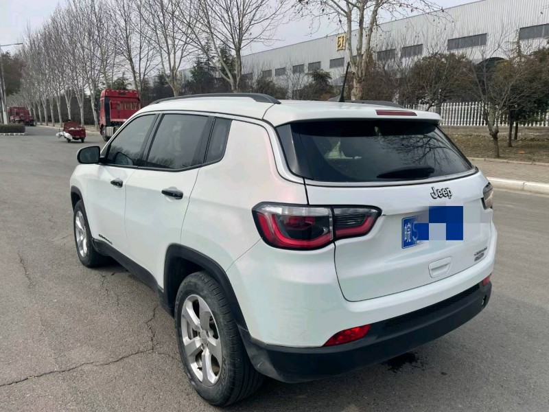 許昌19年Jeep指南者4