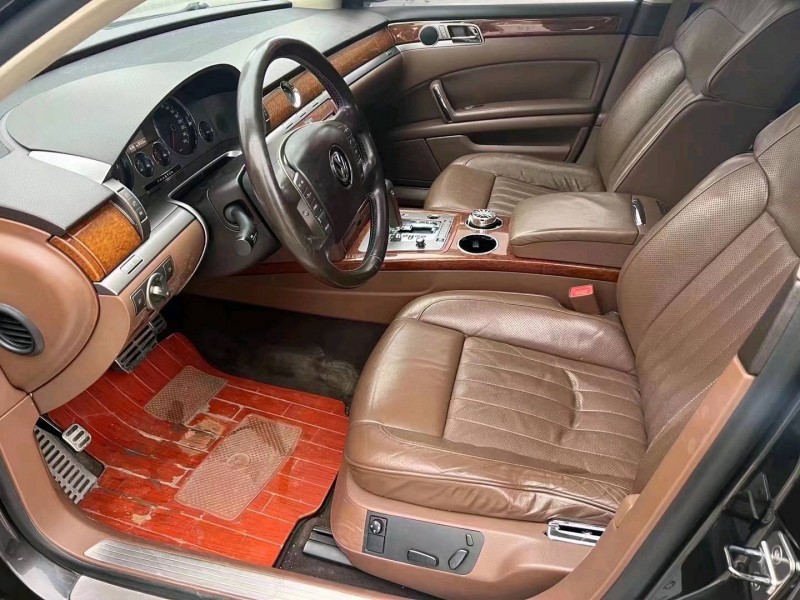 济宁13年大众辉腾3