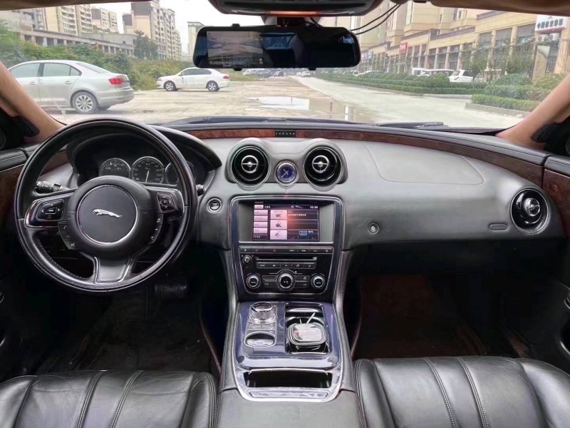 济宁12年捷豹XJ4