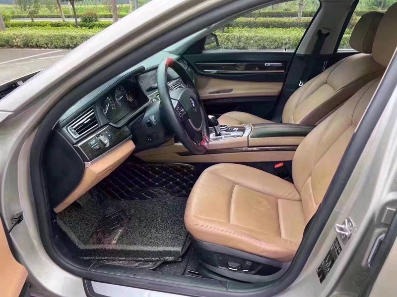 济宁12年宝马7系4