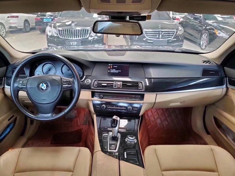 济宁13年宝马5系4