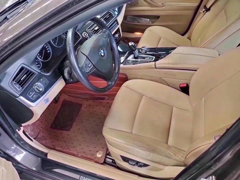 济宁13年宝马5系5