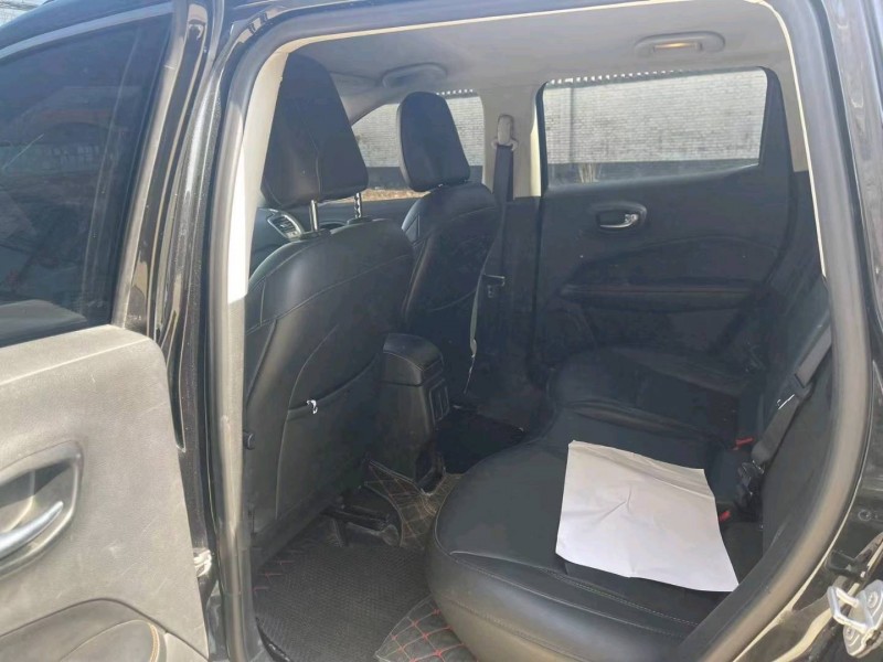 保定17年Jeep指南者5