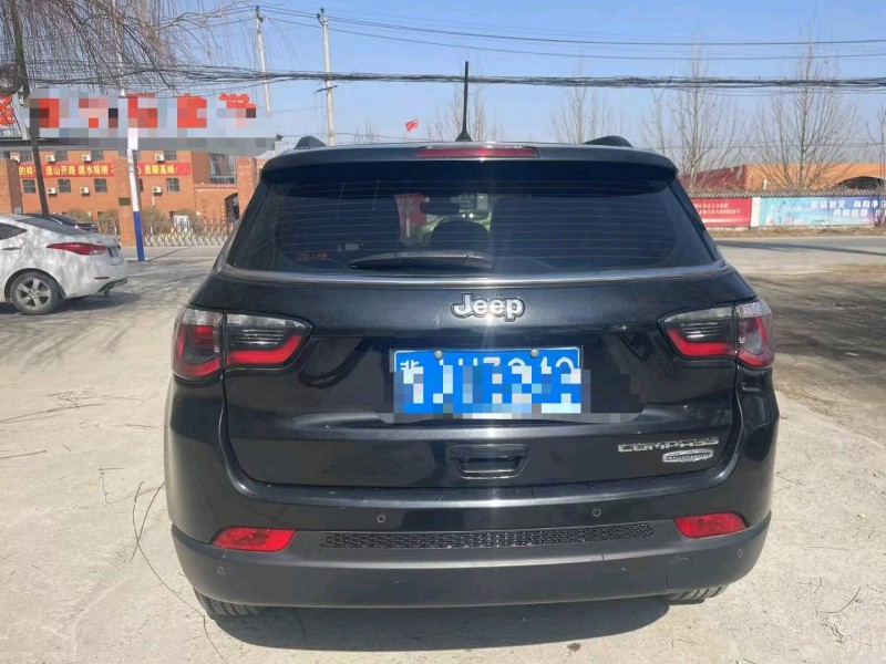 保定17年Jeep指南者9