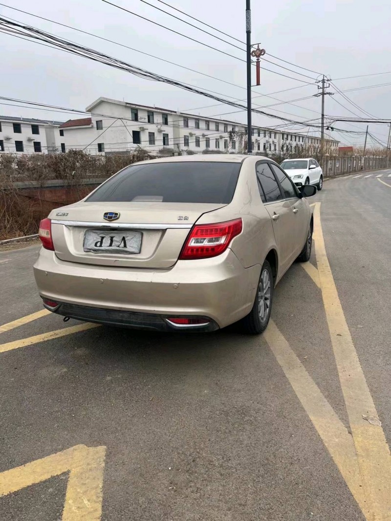 新乡17年吉利远景9