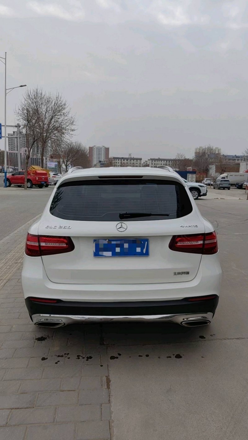 保定16年奔驰GLC9