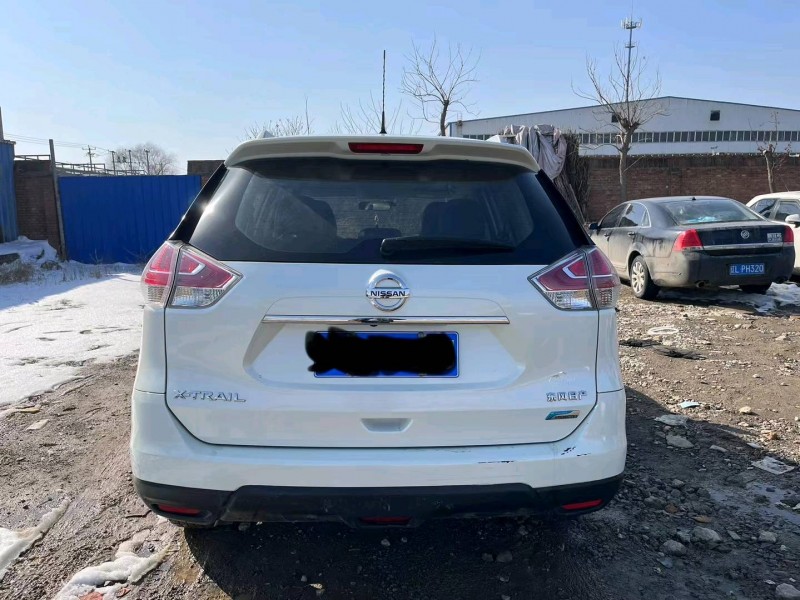 保定15年日产奇骏9