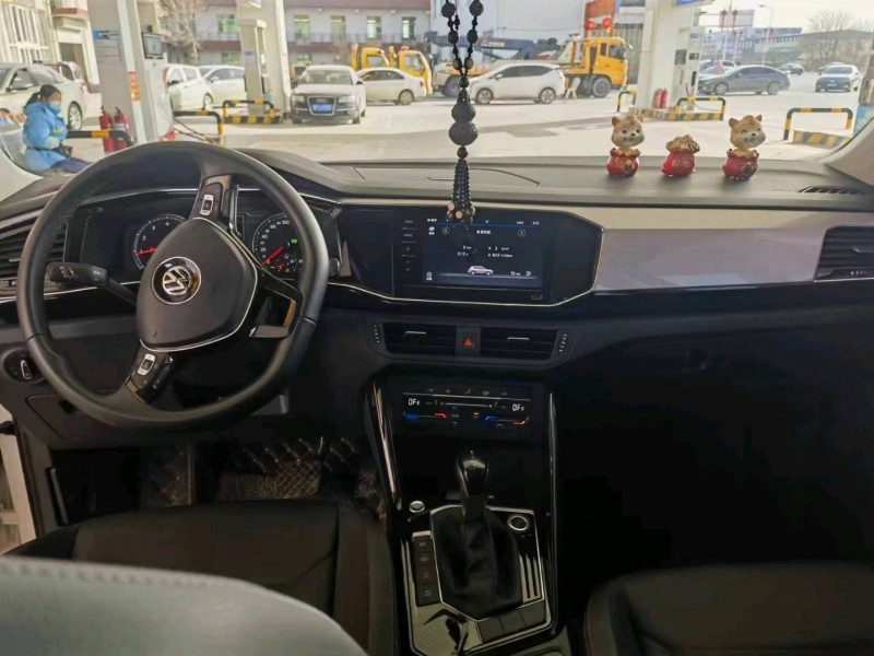 保定21年大众探岳7