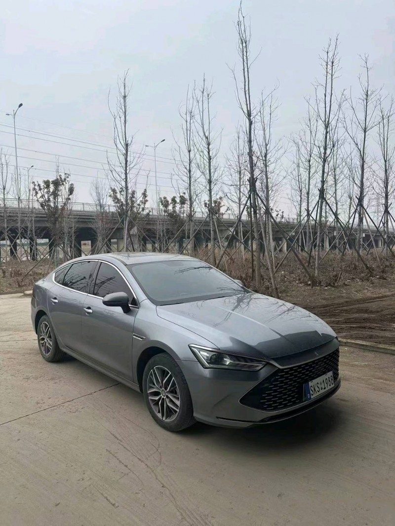 青岛23年比亚迪秦2