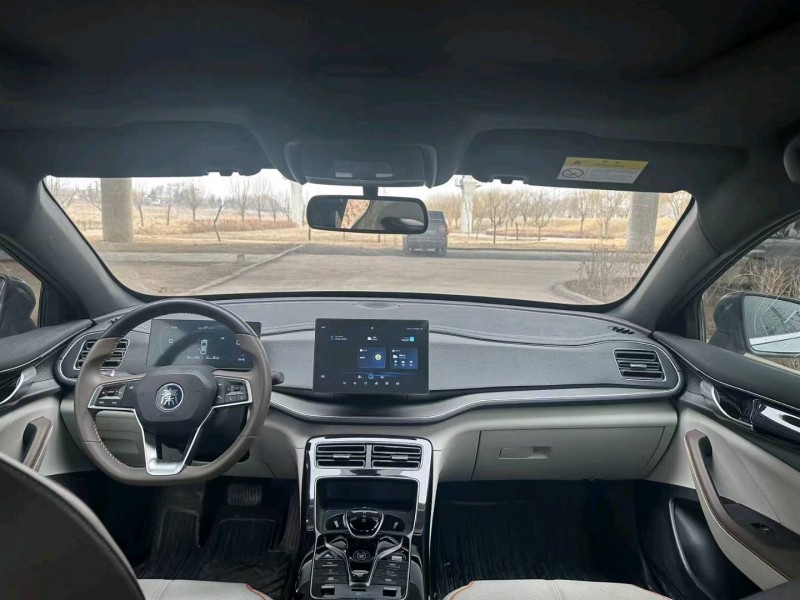 青岛23年比亚迪秦4