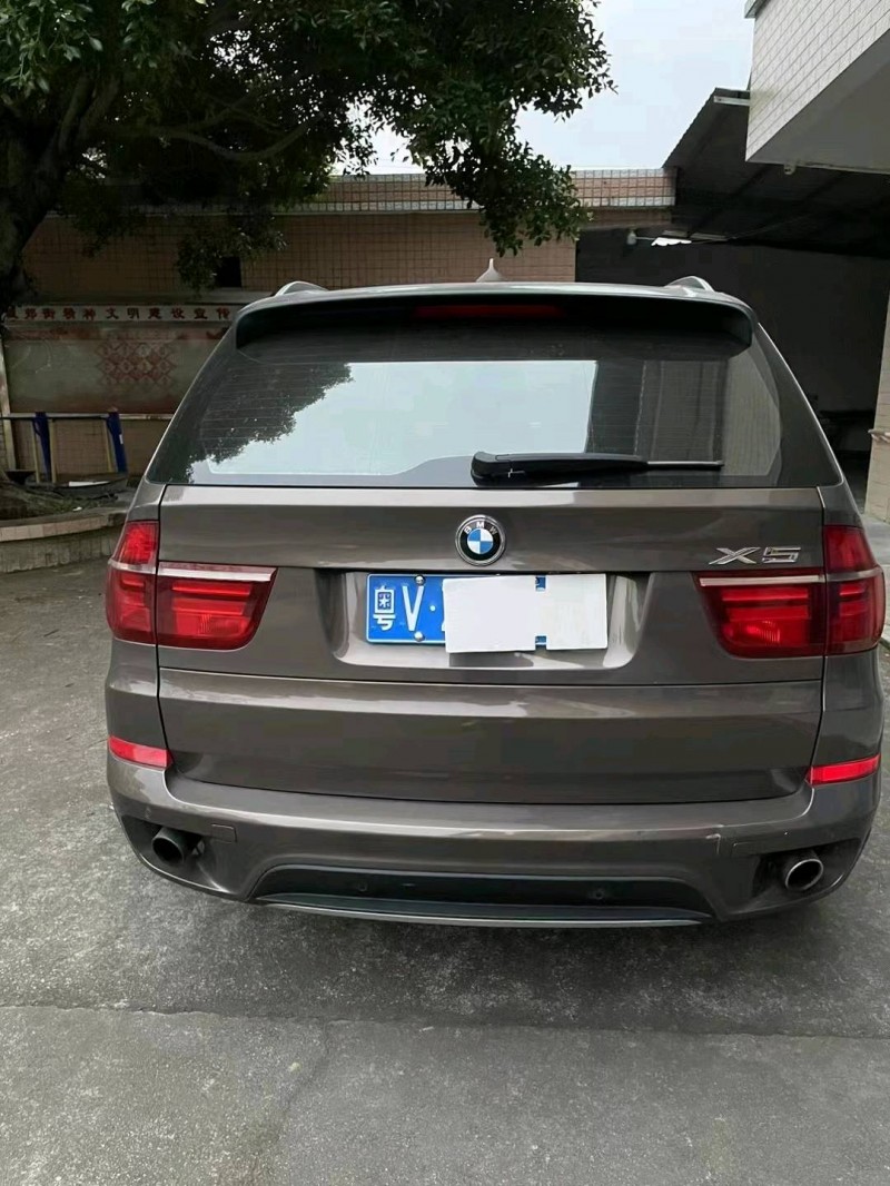 广州14年宝马X57
