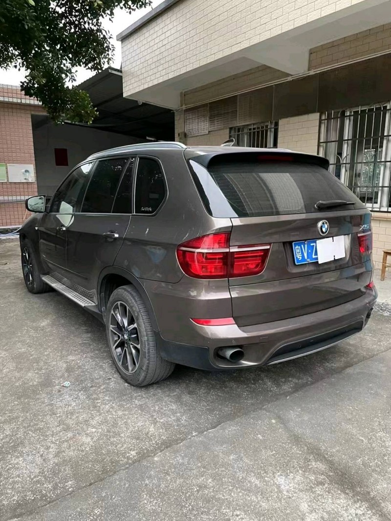 广州14年宝马X59