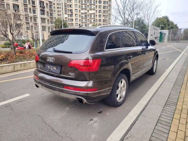 苏州11年奥迪Q78