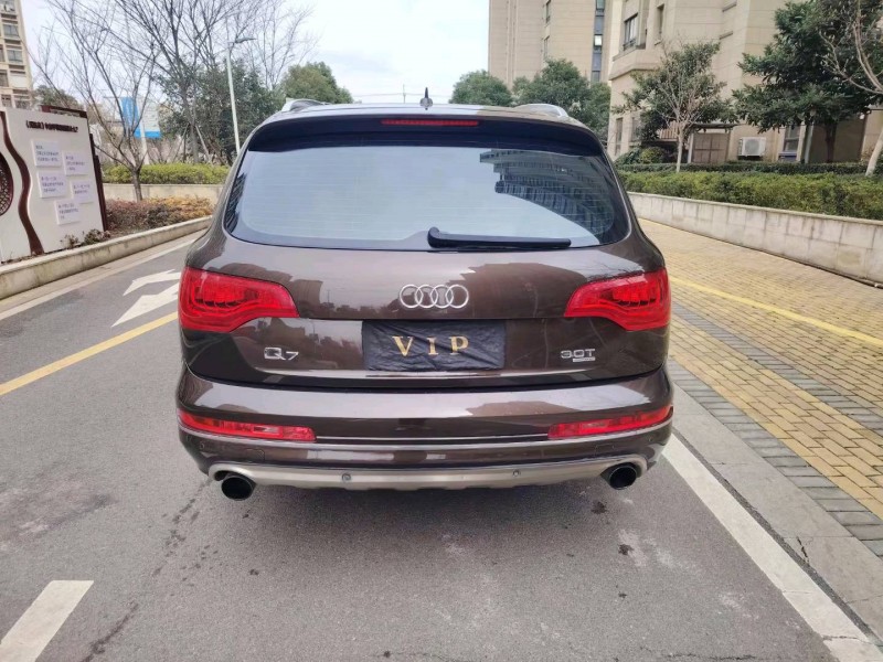 苏州11年奥迪Q79