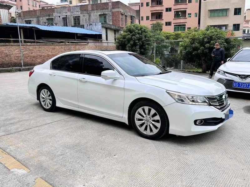 广州15年本田雅阁2