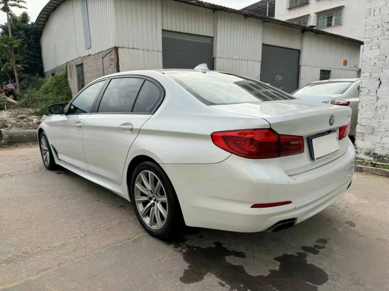 广州18年宝马5系8