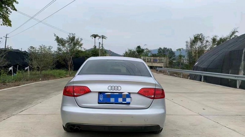 广州11年奥迪A4L4
