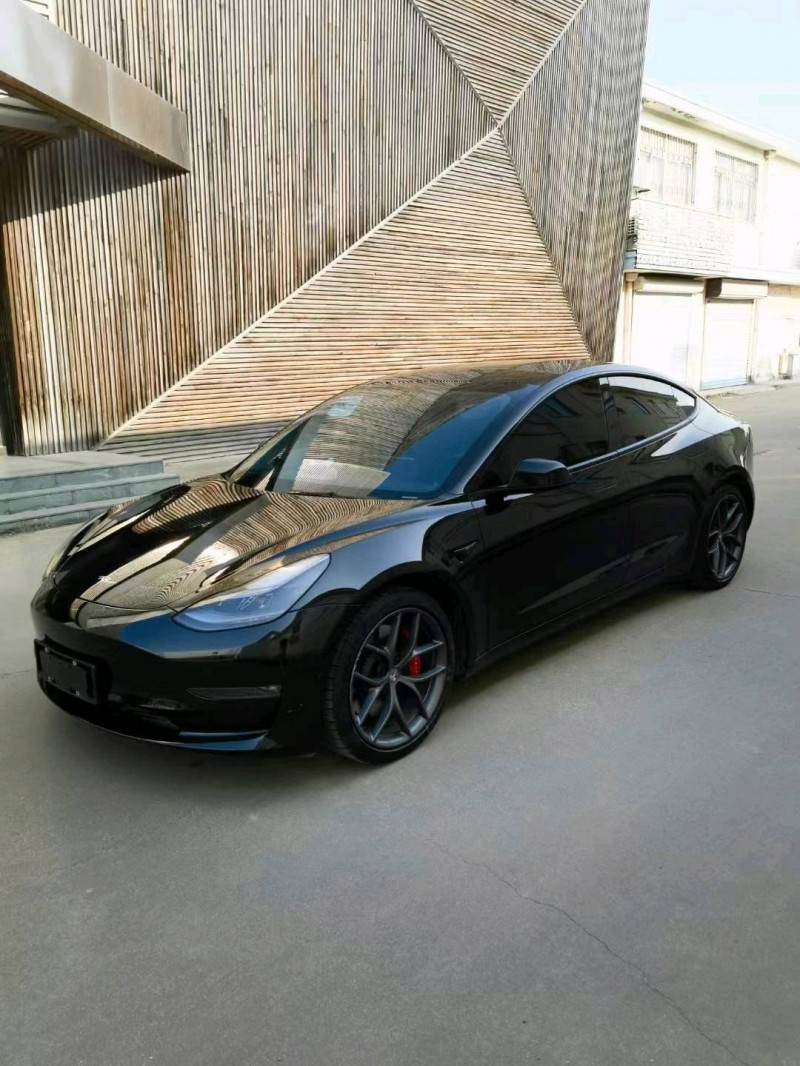 東營21年特斯拉MODEL 33