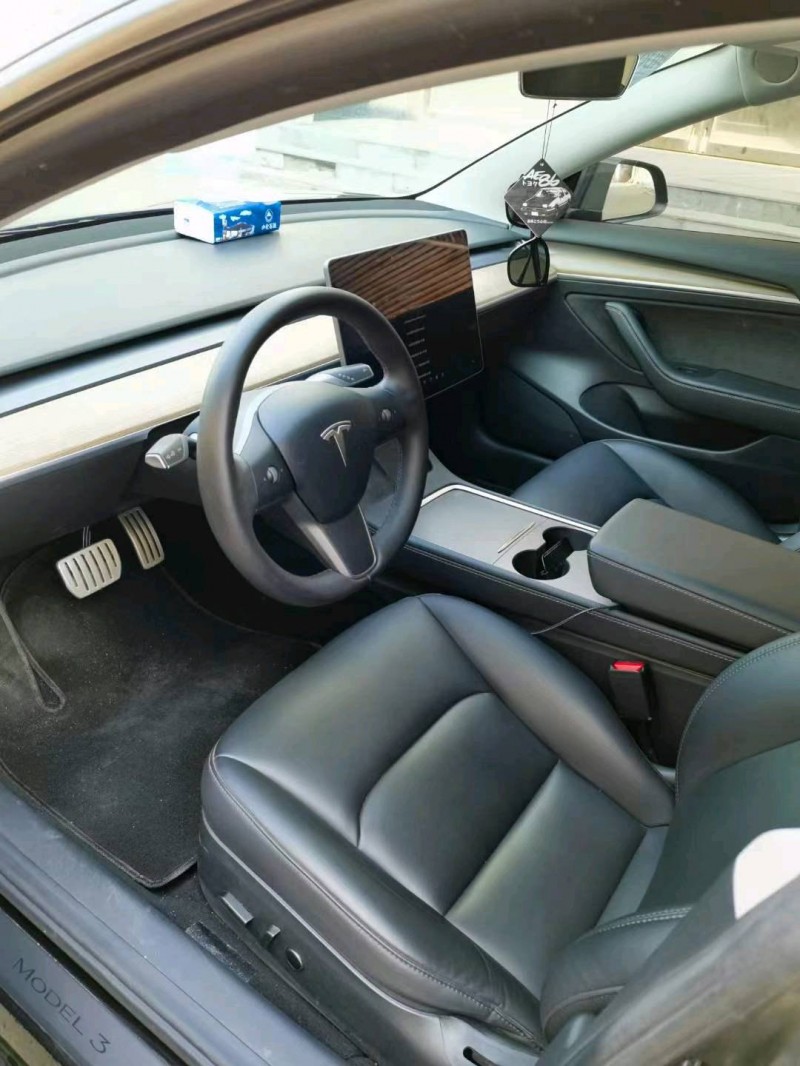 東營21年特斯拉MODEL 36