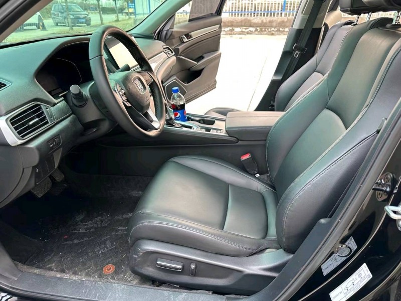 徐州22年本田雅阁4