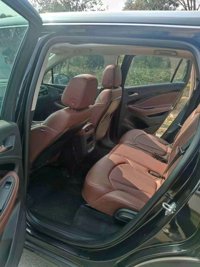 枣庄22年别克昂科威4