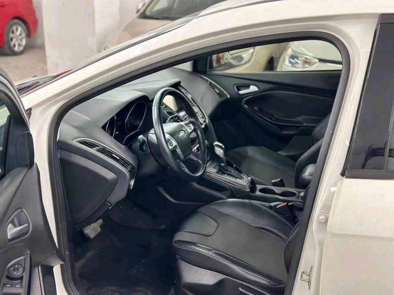 湖州14年福特福克斯5