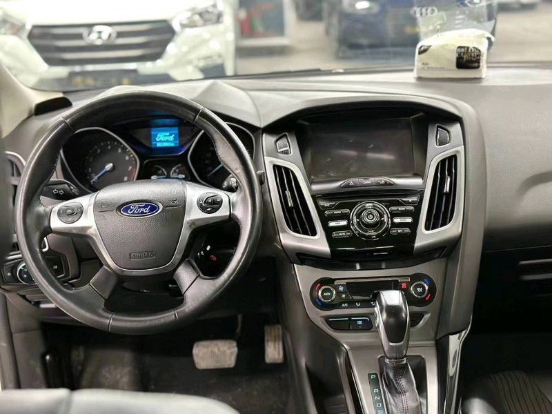 湖州14年福特福克斯8