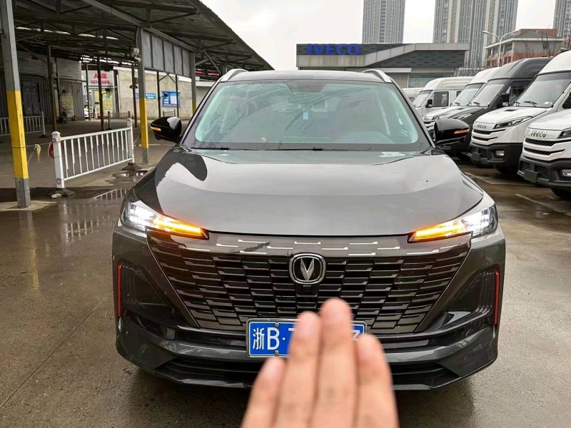嘉興22年長安汽車CS551