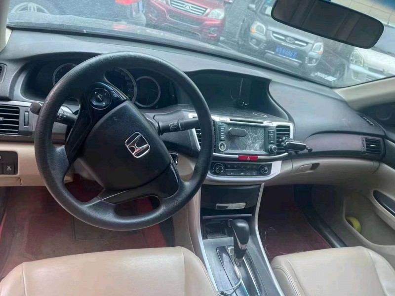 枣庄15年本田雅阁4