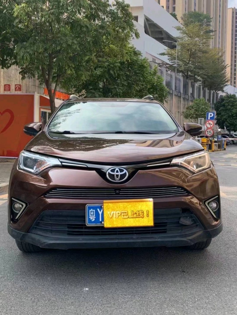 珠海17年丰田RAV4荣放1