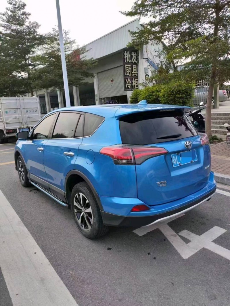 珠海16年丰田RAV4荣放4