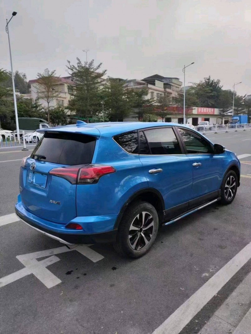 珠海16年丰田RAV4荣放8