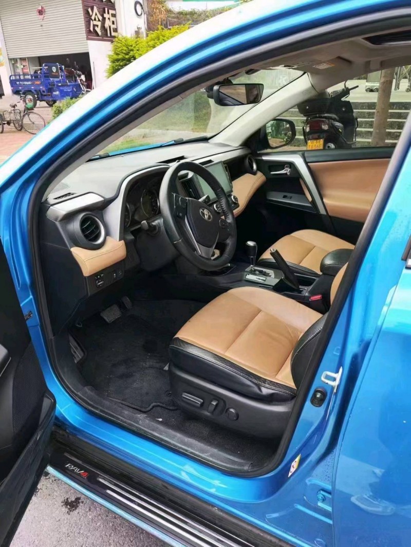 珠海16年丰田RAV4荣放9
