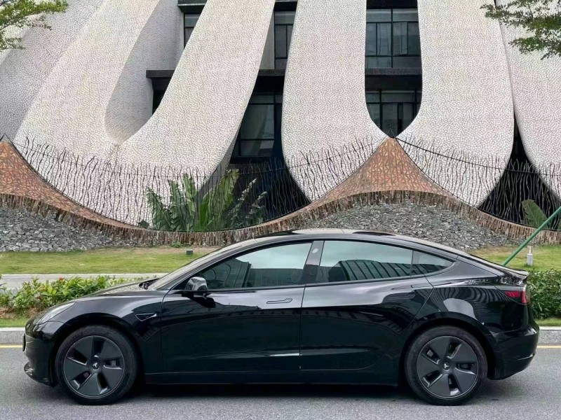 汕頭21年特斯拉MODEL 37