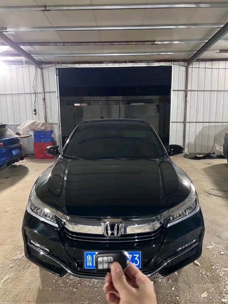 东营17年本田雅阁1